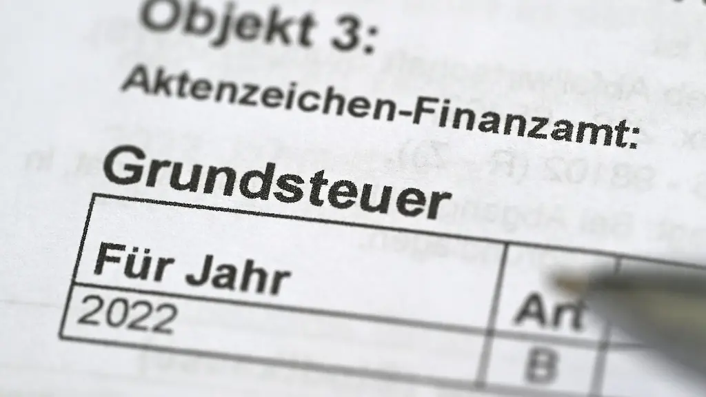 Das-Wort-Grundsteuer-auf-einem-Bescheid-fuer-die-Grundsteuer