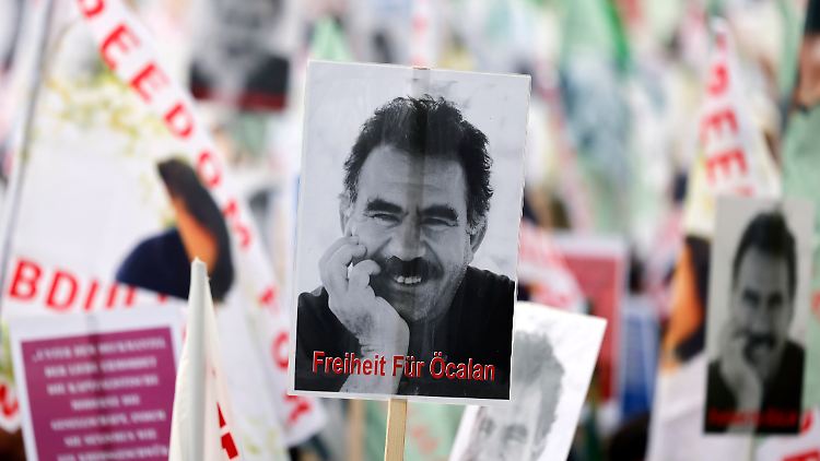 Öcalan sitzt seit 1999 im Gefängnis. 