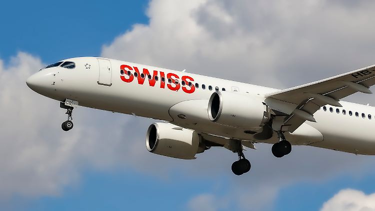 Bei dem notgelandeten Flieger handelte es sich um einen Airbus A220-300. 