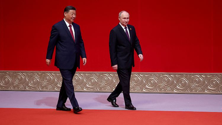 Im Mai feierten Xi (l.) und Putin den 75. Jahrestag der russisch-chinesischen Beziehungen.