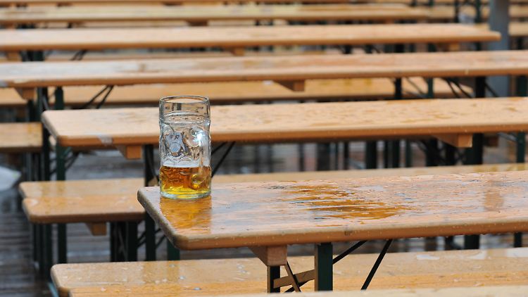 Die Gläser blieben nach Auffassung der Brauereien auch 2024 zu oft leer.
