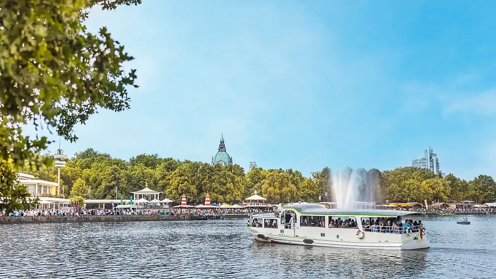 Maschseefest-mit-UeSTRA-Maschseeflotte