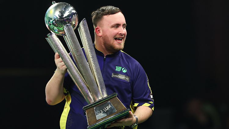 "Alle 17 Jahre wird ein Star geboren", sagt Michael van Gerwen über den neuen Darts-Weltmeister Luke Littler.