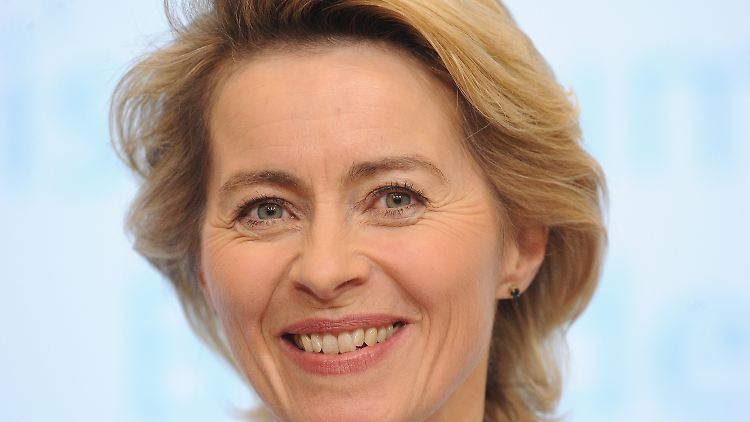 Ursula von der Leyen lehnt höhere Regelsätze ab.