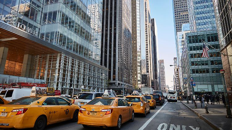 Nichts geht mehr auf New Yorker Straßen. In Manhattan kommt es täglich zu Staus.