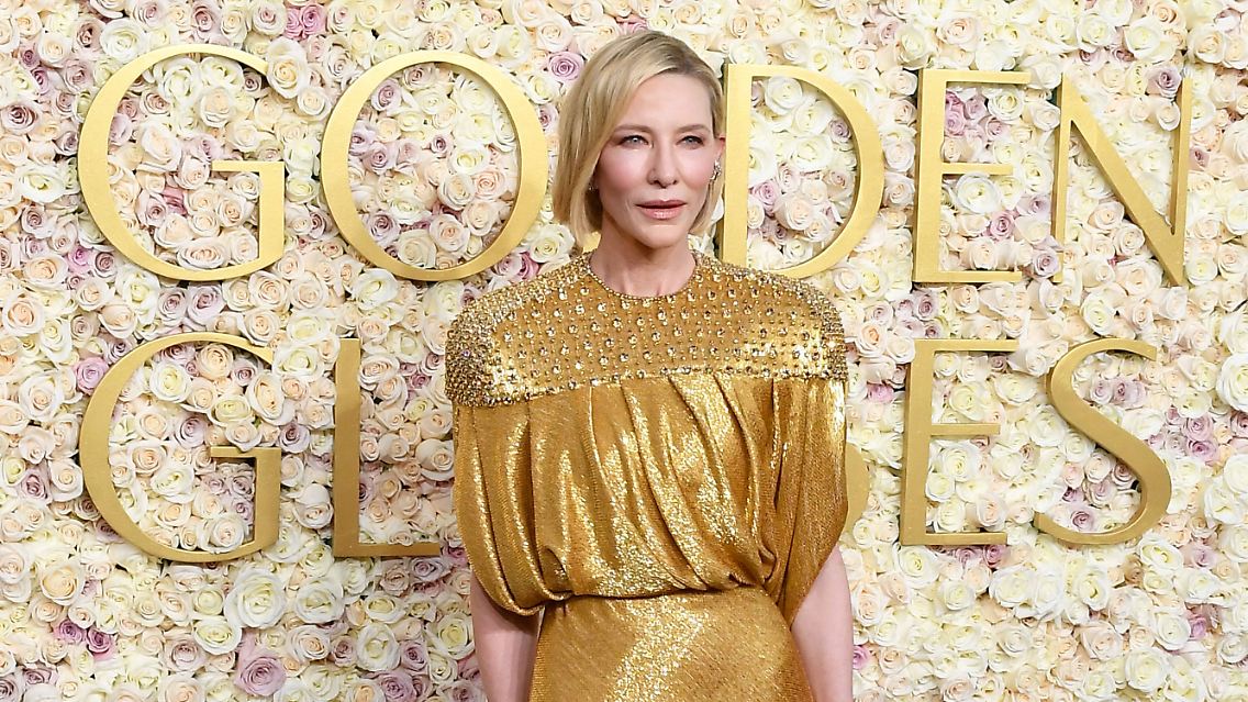 Red-Carpet-Ikone Cate Blanchett (nominiert für "Feud: Capote Vs. The Swans") erschien ebenfalls in einem goldfarbenen Kleid von Louis Vuitton. Aufmerksame Beobachter bemerkten allerdings, dass sie dieses schon einmal präsentiert hatte - bei den Filmfestspielen in Cannes im Mai 2024.