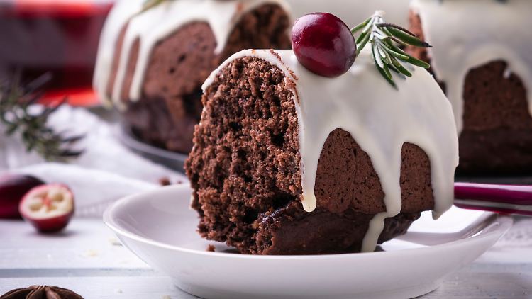 Den Kuchen (nicht im Bild) hatte die Schwiegertochter zum Familiessen mitgebracht.