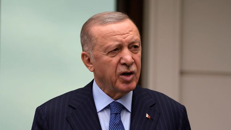 Der türkische Präsident Recep Tayyip Erdogan spricht verschlüsselte Drohungen aus. (Archivbild)