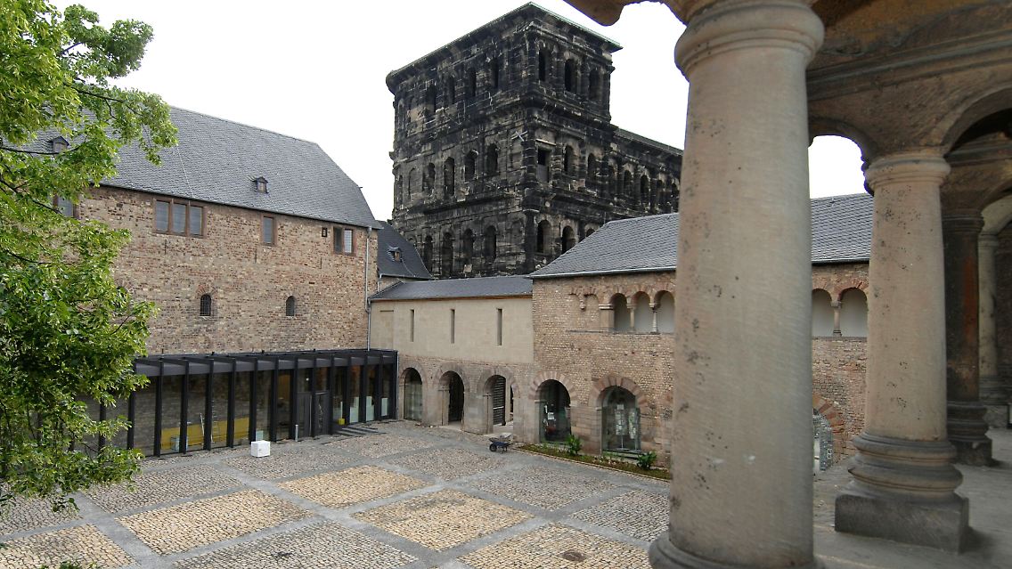 Hauptstandort der Ausstellung: Städtisches Museum Simeonstift in Trier.