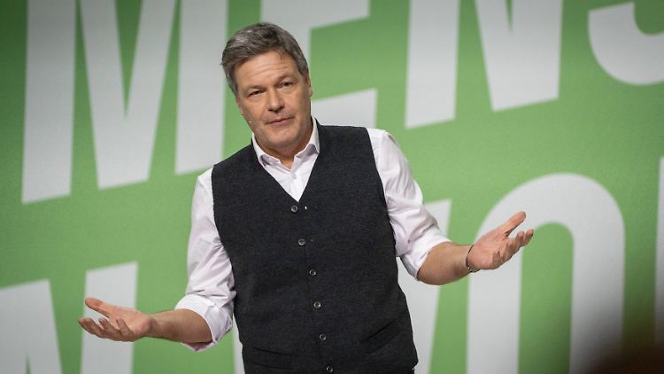 Habeck will mit den Grünen "Bündniskanzler" werden.