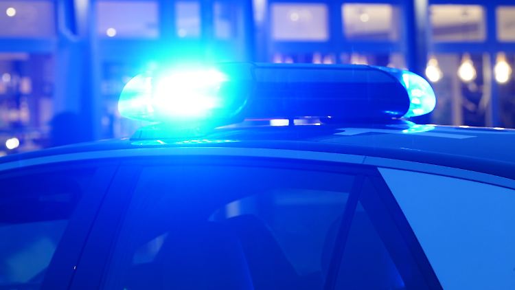 Mehrere Streifenwagen konnten die Geisterfahrerin schließlich stoppen.