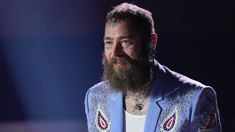 Der Weihnachtsmann? Nein, Post Malone.