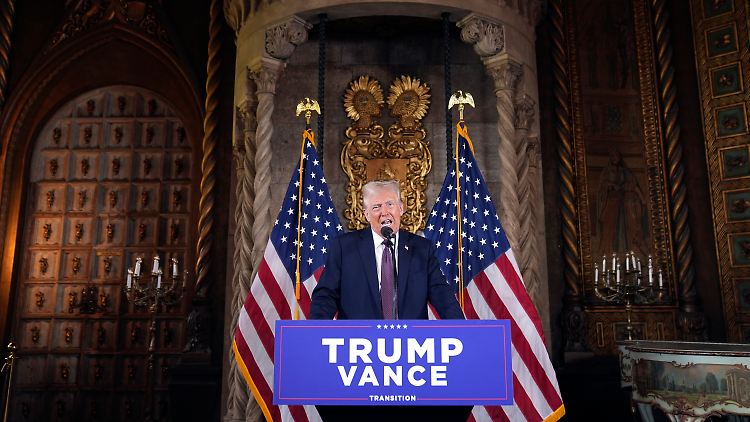 "Ich weiß, dass Putin sich gerne treffen würde", sagte Trump in seinem Anwesen Mar-a-Lago.