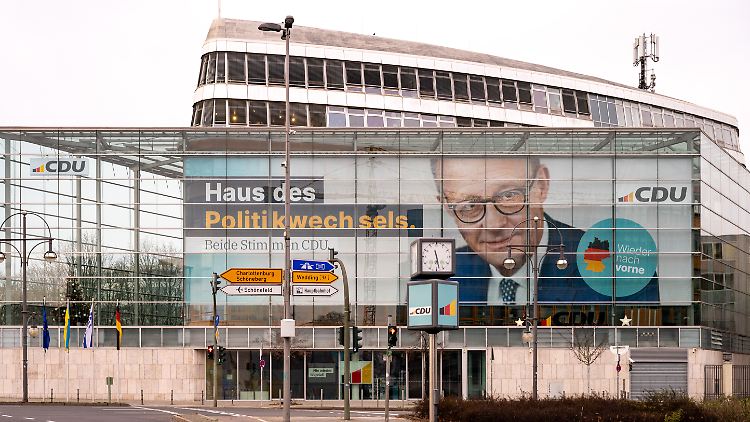 Alle Ausgaben sollen auf den Prüfstand: Die CDU will ihr Programm für mehr Wirtschaftswachstum mit einem radikalen Kassensturz finanzieren. 