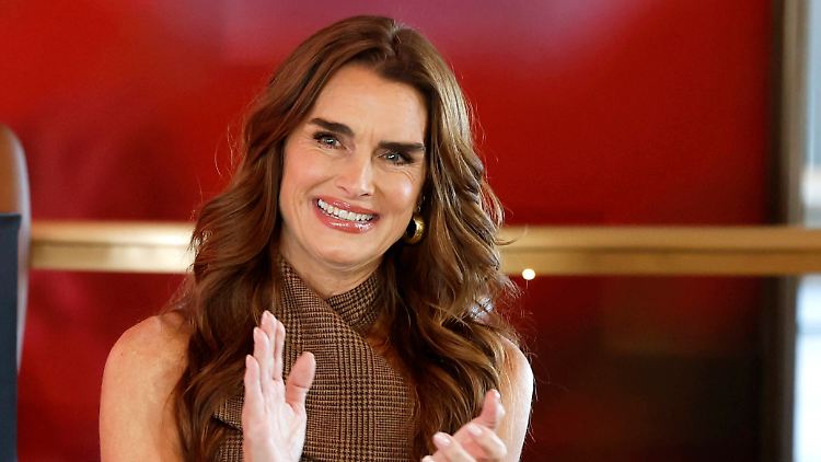 "Wir jagen im Alter nicht mehr etwas nach": Brooke Shields weiß die Vorteile ihrer fast 60 Jahre zu schätzen. 