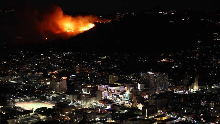 Rund um Los Angeles tobt das Feuer.