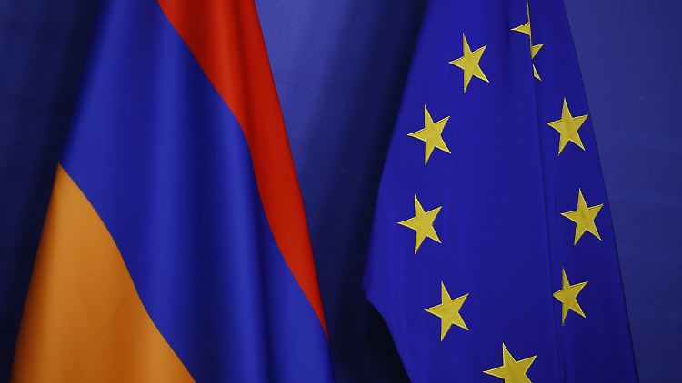 Auch Armeniens Nachbarland Georgien drängte in die EU - die neue prorussische Regierung setzt allerdings auf Moskau.