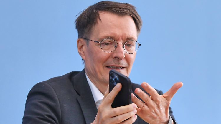 Mit der von Karl Lauterbach vorangetriebenen elektronischen Patientenakte soll Deutschland technisch im 21. Jahrhundert ankommen.