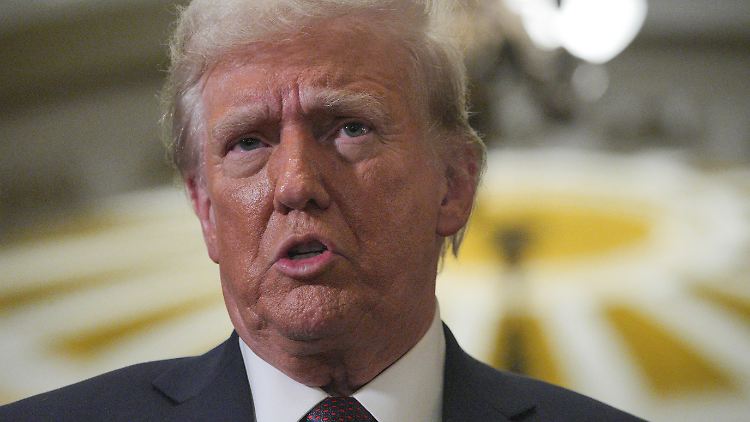 Trump wird sich die Strafmaßverkündung anhören müssen. 