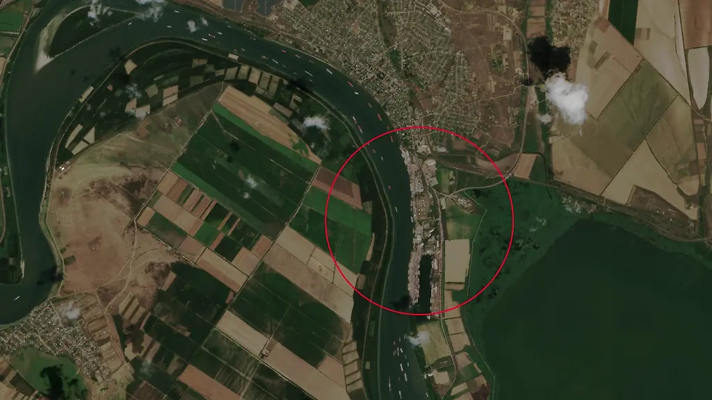 2023-07-24-Hafen-von-Reni-2023-07-21-Sentinel-2-L2A-Highlight-Optimized-Natural-Color-Circle