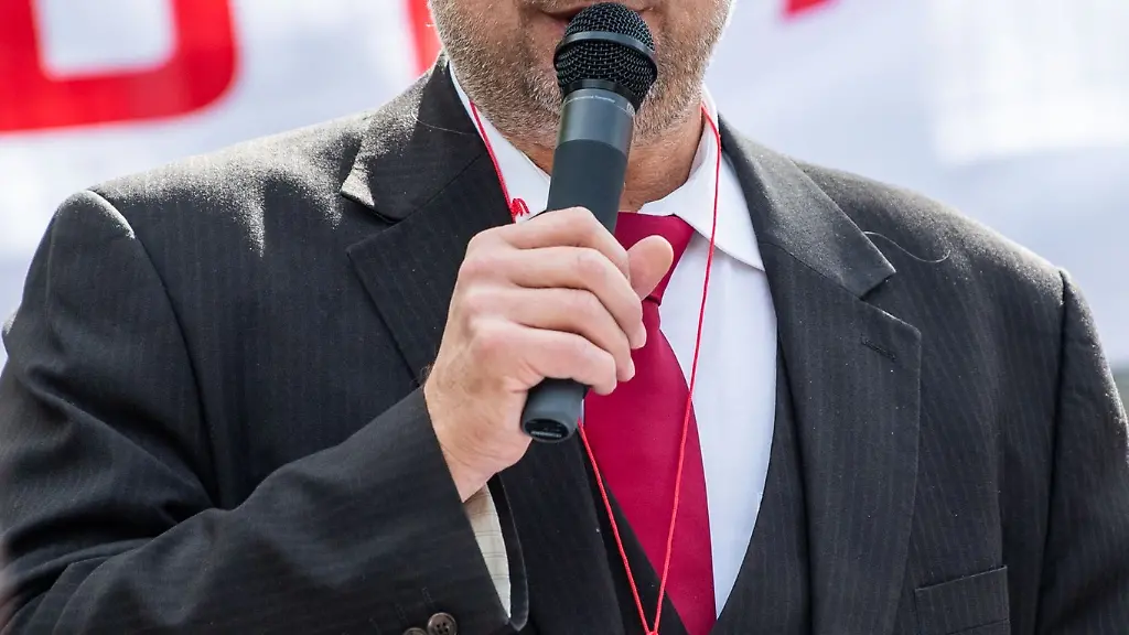 Bert-Stach-Verhandlungsfuehrer-von-Verdi