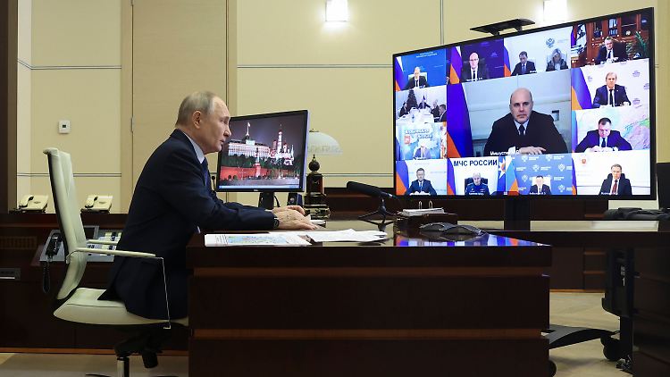 Der Krieg gegen die Ukraine zieht sich deutlich länger hin, als es Putin vermutlich erwartet hatte.