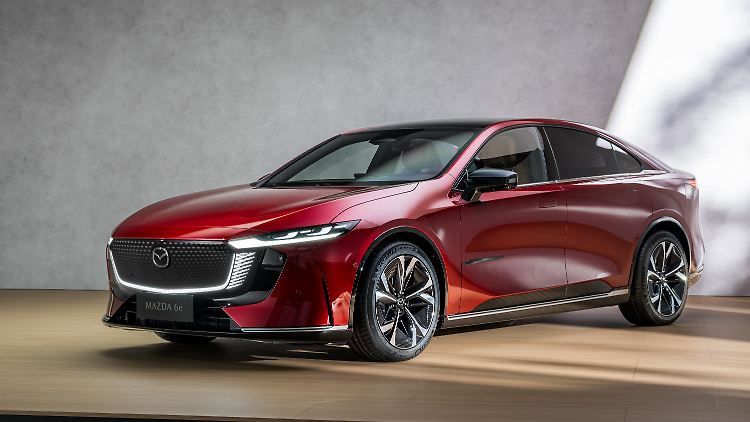 Mazda baut mit dem neuen 6e sein Elektroangebot weiter aus.