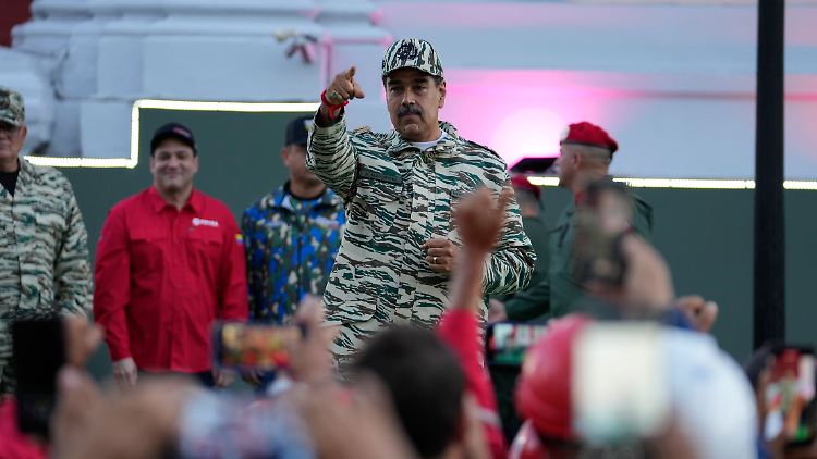 Maduro hatte den Wahlsieg im Juli erneut für sich beansprucht. EU, USA und viele südamerikanische Staaten erkennen das Ergebnis nicht an.