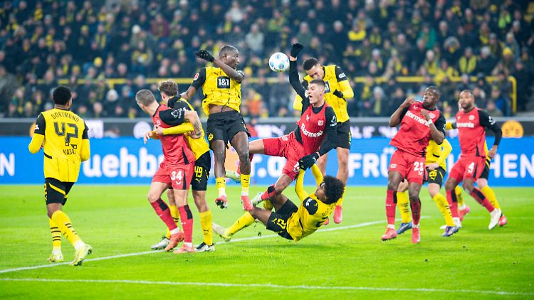 Ganz schön was los bei BVB gegen Bayer.