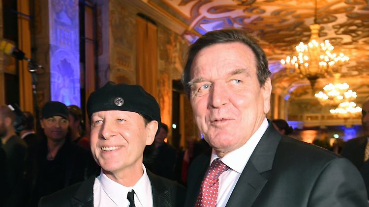 Meine und Schröder im Jahr 2015.