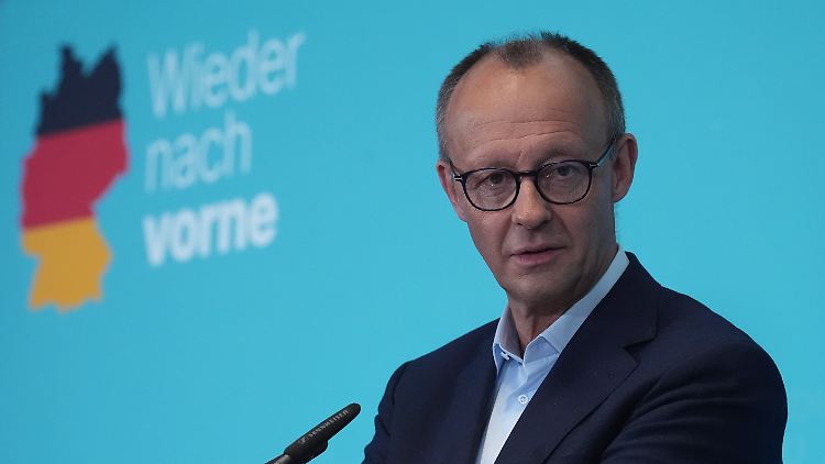 Der Klimaschutz darf nicht wichtiger sein als der Erhalt der Industrie in Deutschland, sagt Unionskanzlerkandidat Merz. 