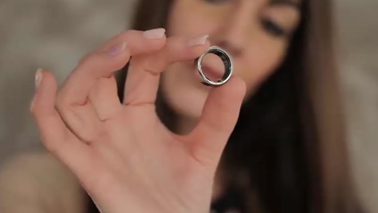 Ein Smart-Ring ist ein unauffälliges Gesundheits-Device.