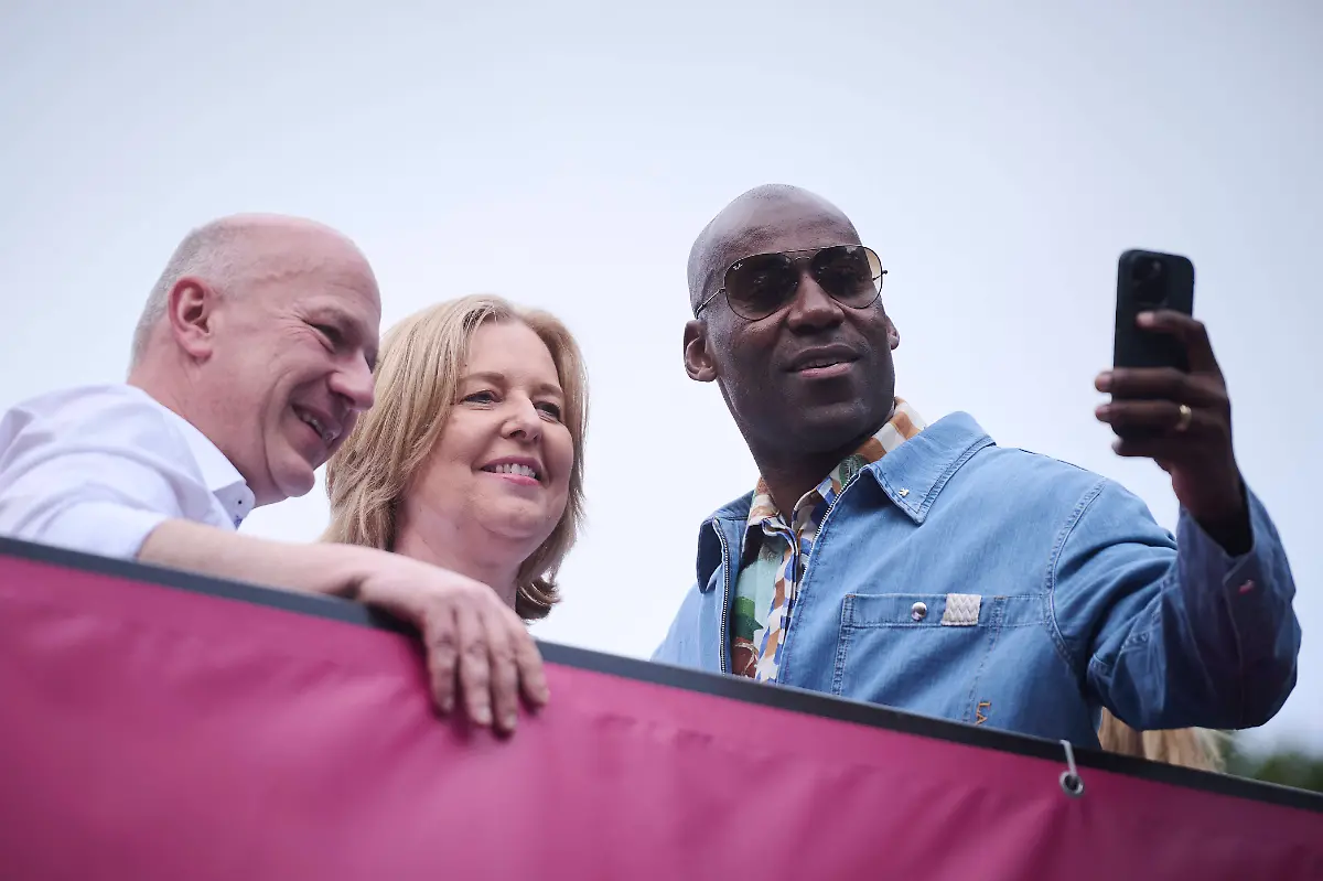 b9aeb6ac641170ec55eb37397e1e4fed