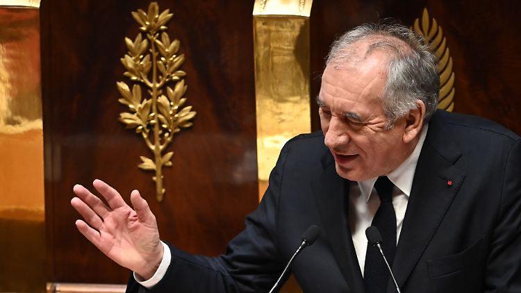 In keiner beneidenswerten Position: Frankreichs Premier Bayrou verfügt im Parlament nicht über eine eigene Mehrheit. 