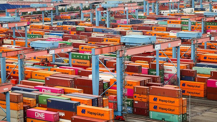 Besonders stark rückläufig war 2024 der Export von Fahrzeugen und Fahrzeugteilen nach China.