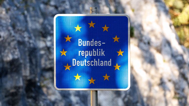Knapp zwei Drittel der Menschen, die 2023 nach Deutschland zogen, kamen aus europäischen Staaten.