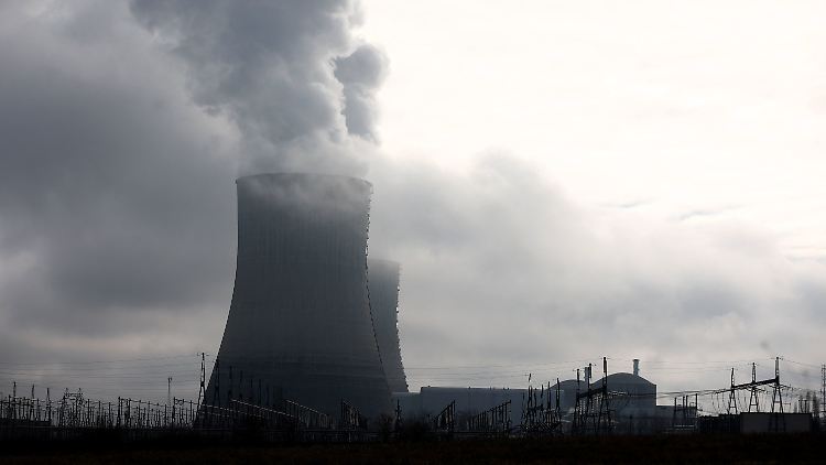 Laut der IEA erreicht die Stromerzeugung aus Kernkraftwerken in diesem Jahr einen Höchststand.