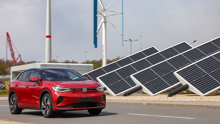 VW kündigte 2020 an, bis 2025 insgesamt 40 Millionen Euro in neue Wind- und Solarparks in Europa zu investieren. 