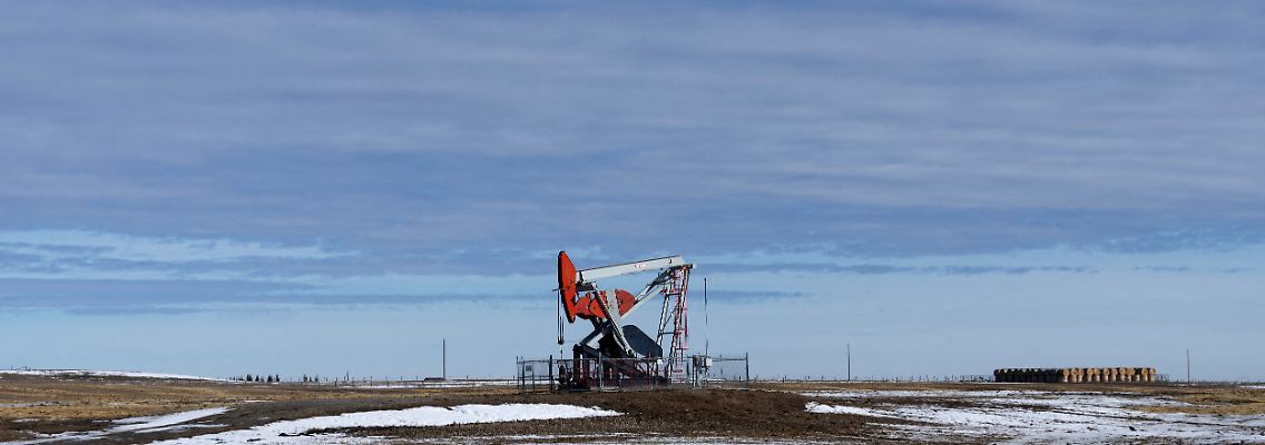 2024-03-18T100522Z_1628420260_RC2HM6A2IXUU_RTRMADP_3_CANADA-DROUGHT-ALBERTA.JPG