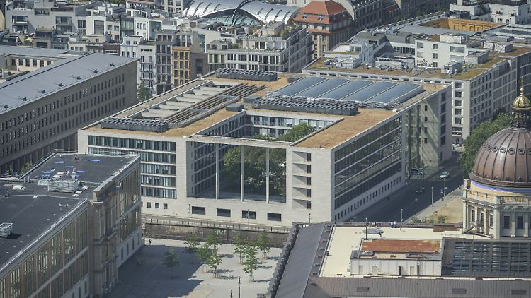 Das Auswärtige Amt am Werderschen Markt in Berlin Mitte könnte mit dem Entwicklungsministerium zusammengelegt werden.
