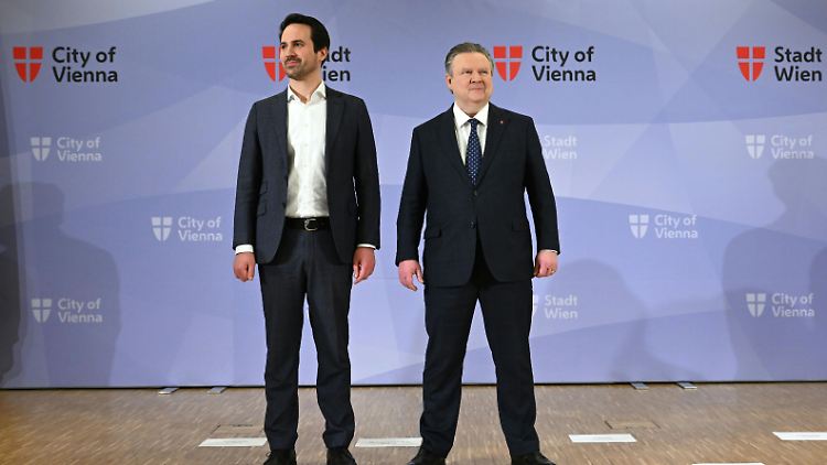 Bürgermeister Ludwig (r.) und Vize Wiederkehr lassen früher in Wien wählen.