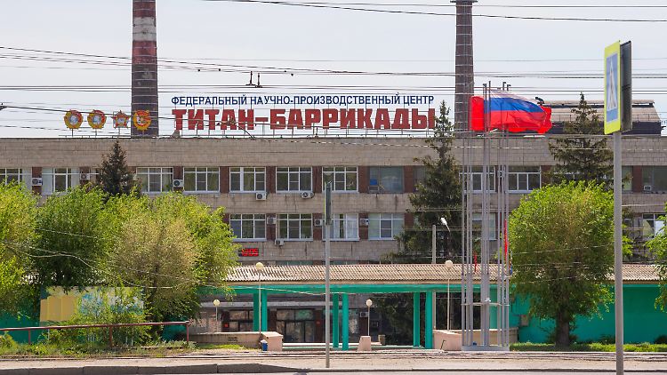 Die Rüstungsfabrik "Titan-Barrikadi" ist eine von fünf Fabriken in Russland, die Geschützrohre herstellen können.
