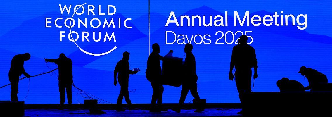 2025-01-18T132229Z_1858376115_RC2ACCA0IZC2_RTRMADP_3_DAVOS-MEETING.JPG