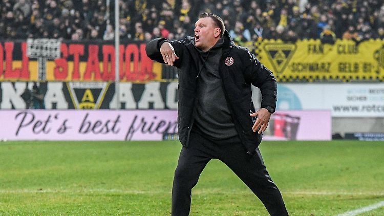 In Osnabrück entlassen, soll Uwe Koschinat jetzt Essen in der 3. Liga halten.