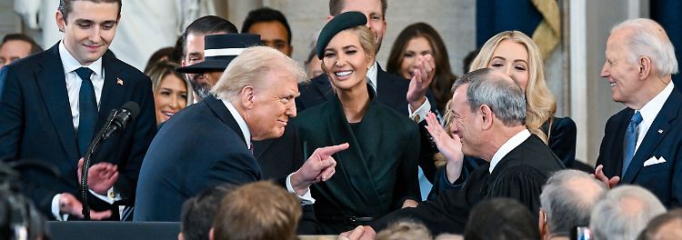 Warum er danach mit dem Finger auf Roberts zeigt, bleibt aber wohl Trumps Geheimnis.