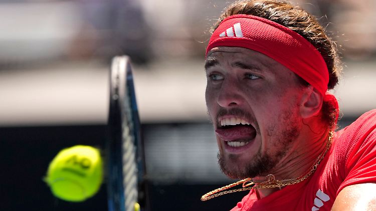 Alexander Zverev hatte drei Sätze lang reichlich Mühe mit Tommy Paul.