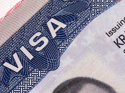 Beispiellose Zahl abgeschoben: Trump-Regierung entzieht mehr als 175.000 Menschen US-Visum