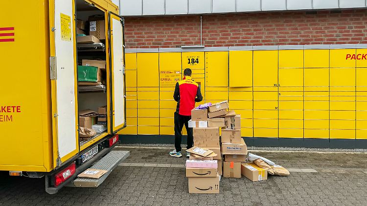 Derzeit gibt es 14.200 DHL-Packstationen für Pakete in Deutschland.