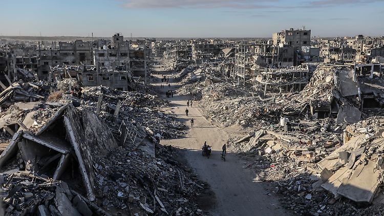 Gaza sehe wie ein großes Abbruchgelände aus, sagt Trump. 