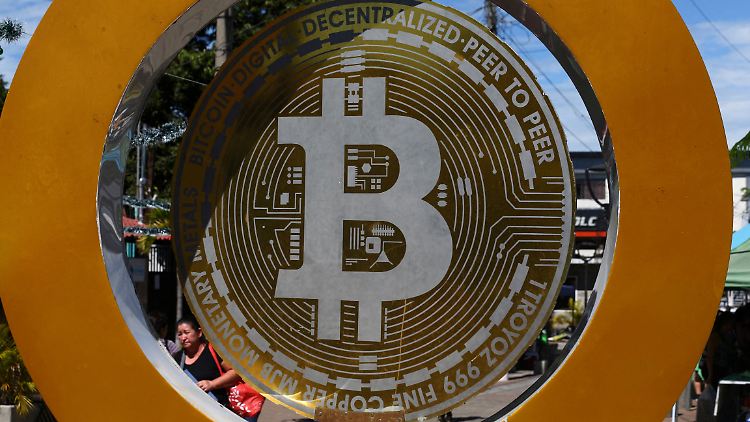 Die Digitalwährungen wie Bitcoin gaben zuletzt nach.